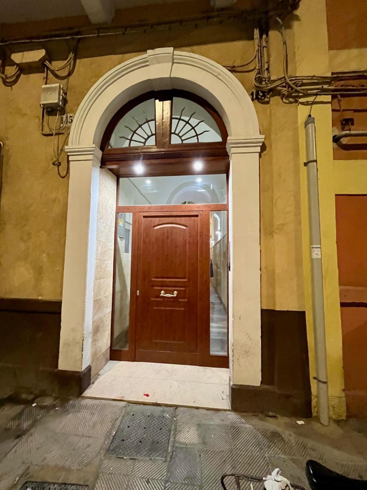 Mada'S Apartment Deluxe バーリ エクステリア 写真